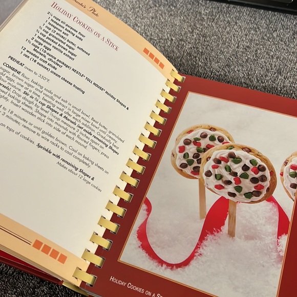 Favorite Brand Name 3 books in 1 Cookies, Bars and Muffins Cookbook Spiral - Picture 3 of 16